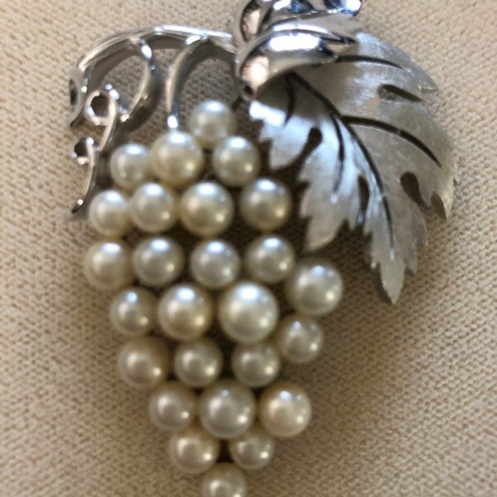 Brooch